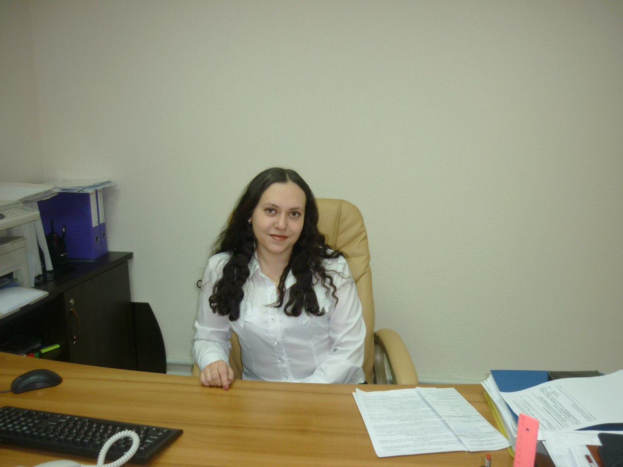 Елена, офис-менеджер